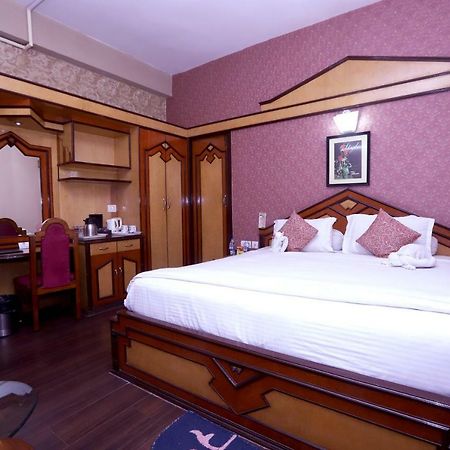 Hotel Radhika Regency Rourkela Ngoại thất bức ảnh
