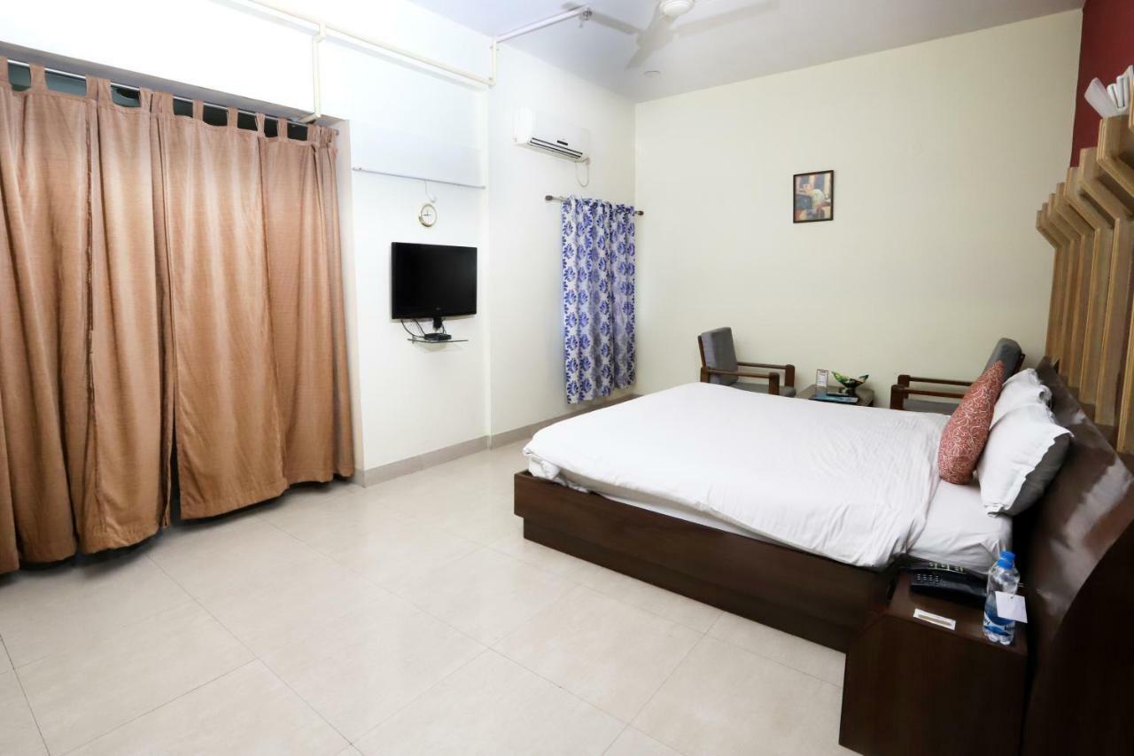 Hotel Radhika Regency Rourkela Ngoại thất bức ảnh