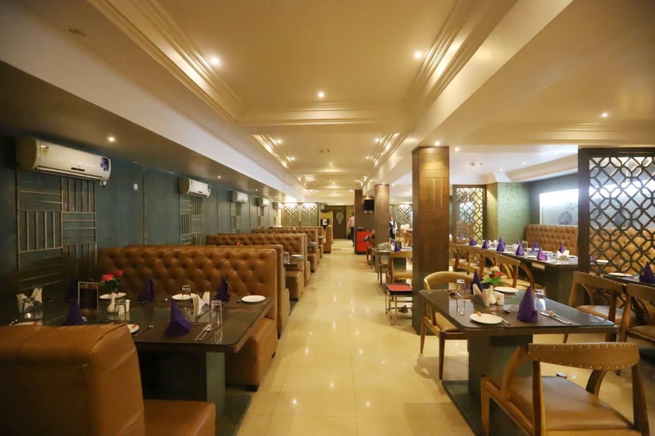 Hotel Radhika Regency Rourkela Ngoại thất bức ảnh